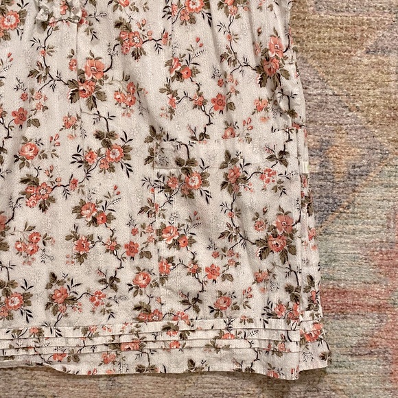 Healing Hands Brand Floral Print Scrub Top - Picture 4 of 4